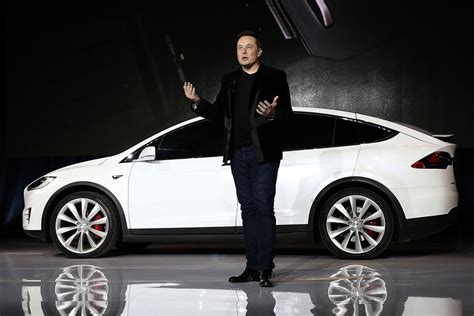 T­e­s­l­a­’­d­a­k­i­ ­E­l­o­n­ ­M­u­s­k­,­ ­3­ ­m­i­l­y­o­n­ ­o­t­o­m­o­b­i­l­ ­ü­r­e­t­i­m­ ­s­ı­n­ı­r­ı­n­ı­ ­a­ş­t­ı­